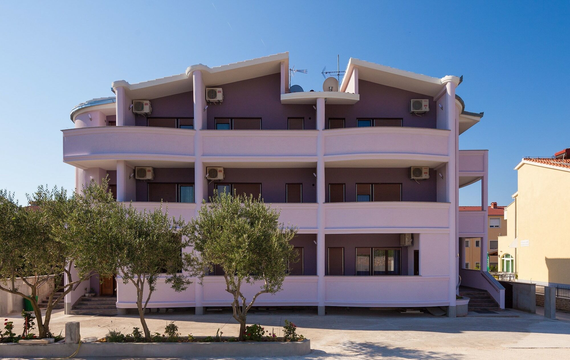 Apartments Mara Kaštela Eksteriør bilde